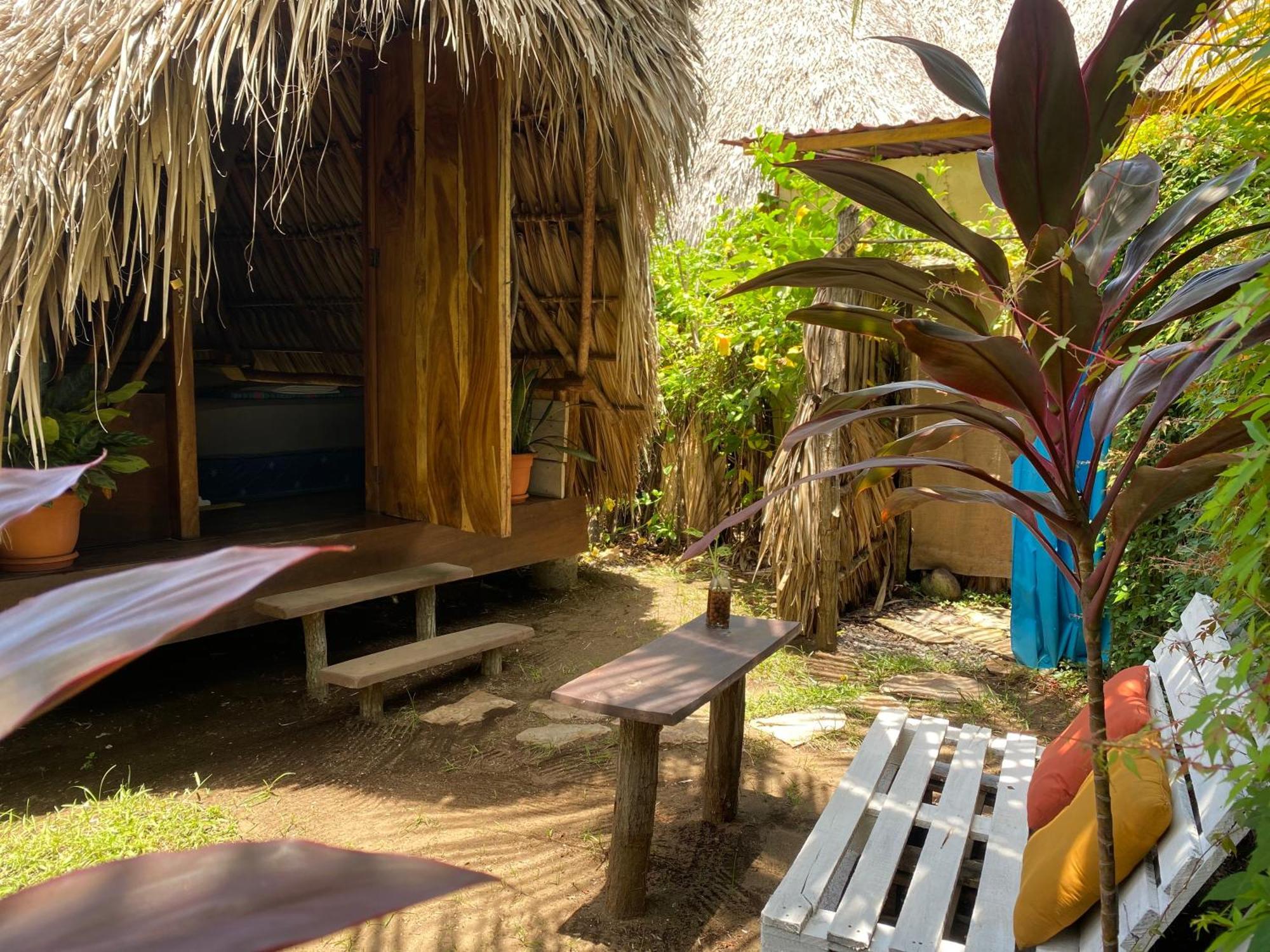 Calypso Cabanas El Paredón Buena Vista Exterior photo