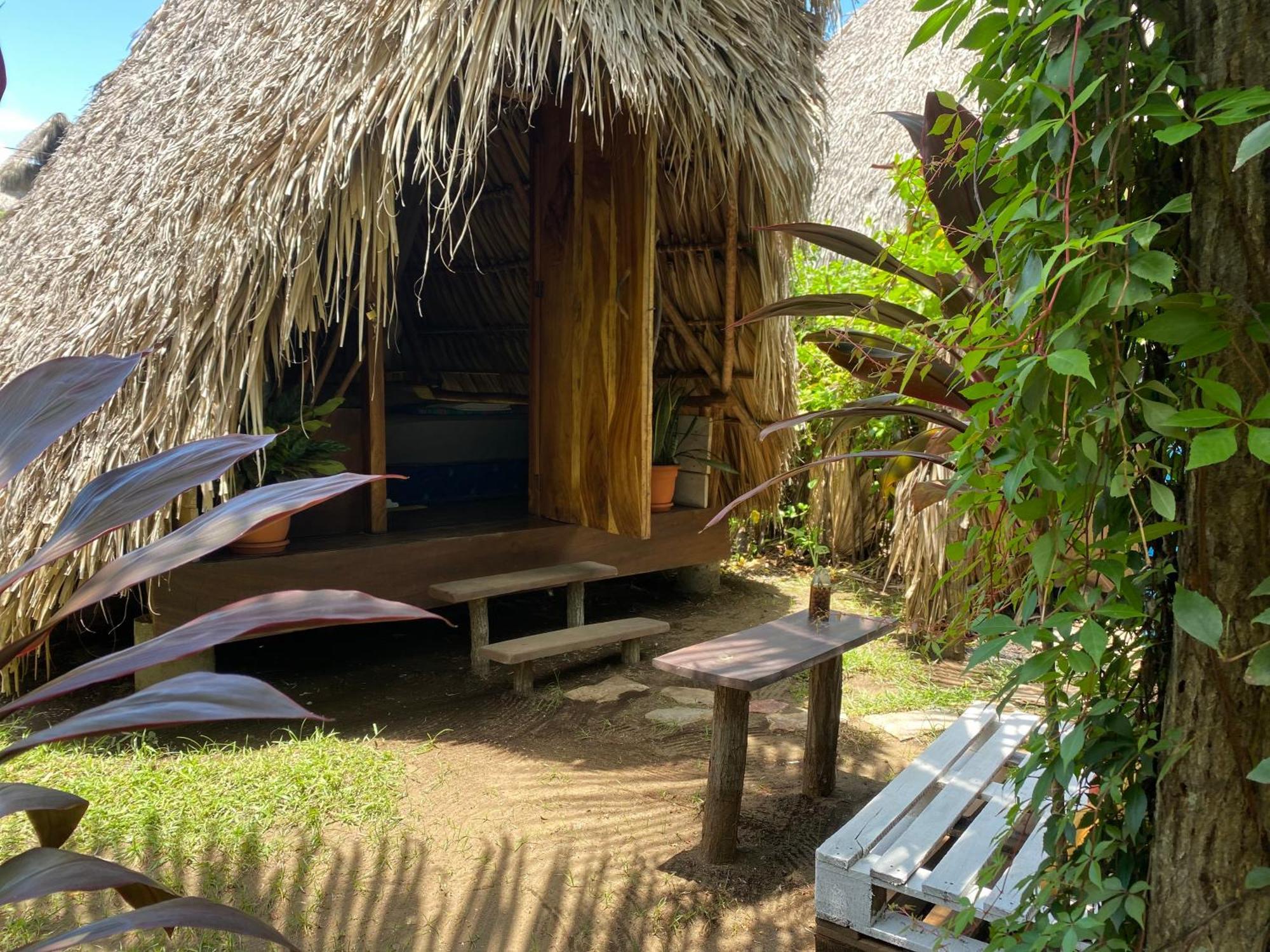 Calypso Cabanas El Paredón Buena Vista Exterior photo